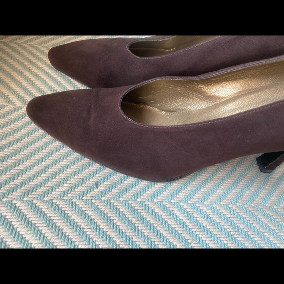 Vintage Yves Saint Laurent Brown Suede Pumps - Picture 11 of 11